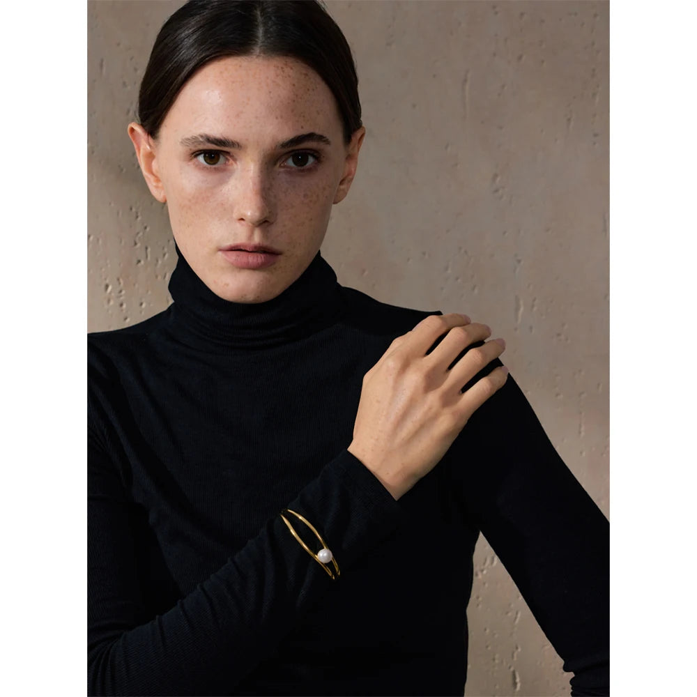 Bracelete Minimalista Pérola Banhado em Ouro 18K