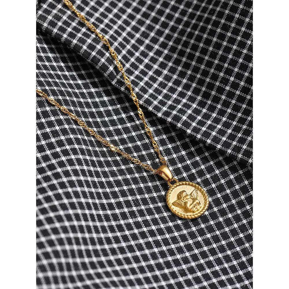 Colar Medalha Anjo Banhado em Ouro 18K