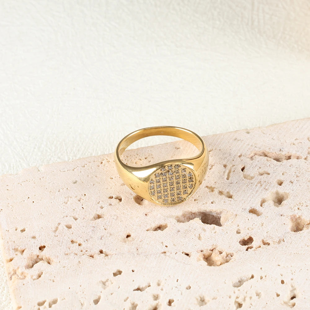 Anel Aurora Zircônias Banhado em Ouro 18K