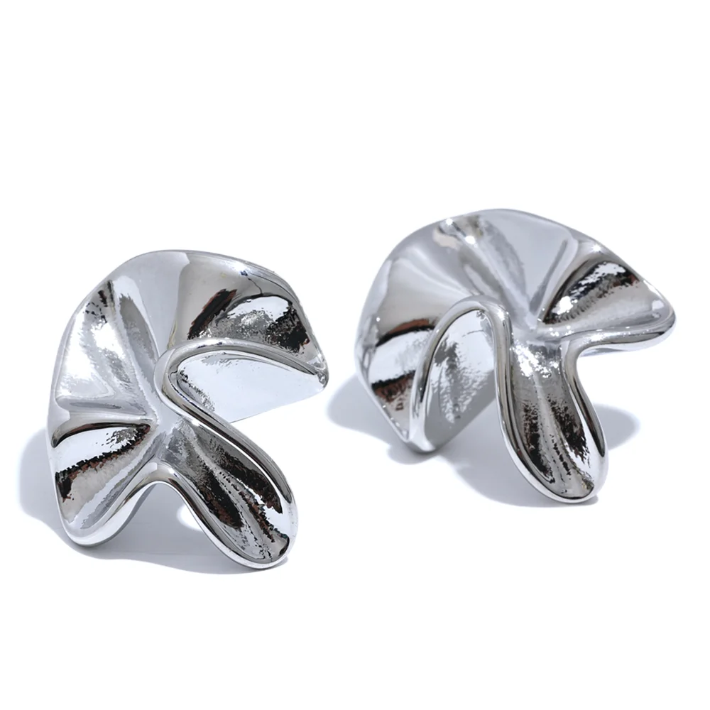 Brinco Irregular Flower Banhado em Ouro 18K