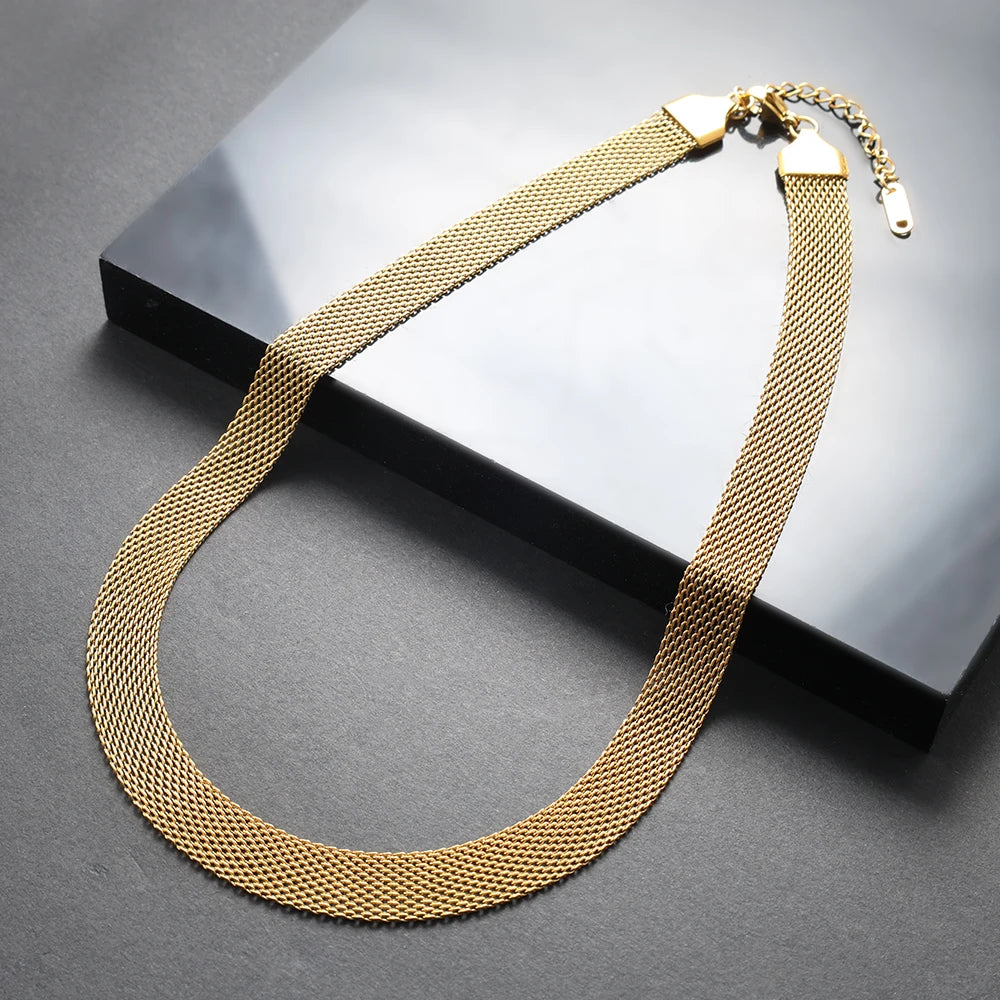 Colar Luxuoso Banhado em Ouro 18K