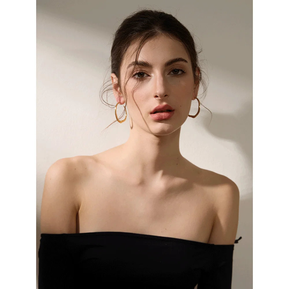 Brinco Minimalist Banhado em Ouro 18K