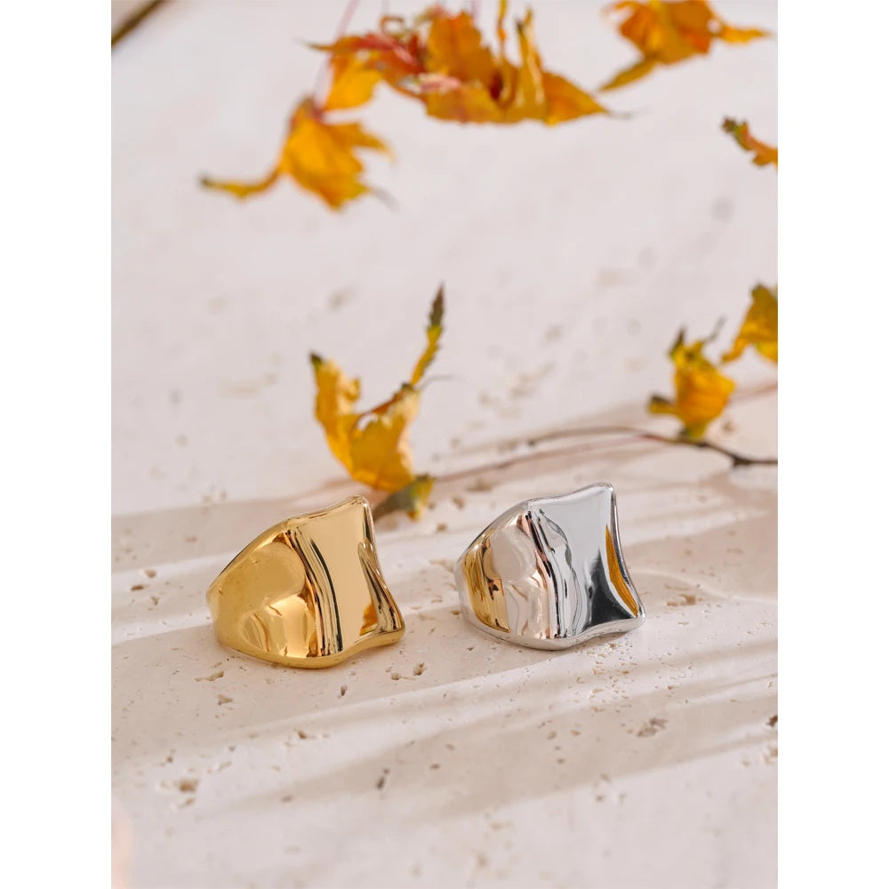 Anel Geométrico Banhado em Ouro 18K