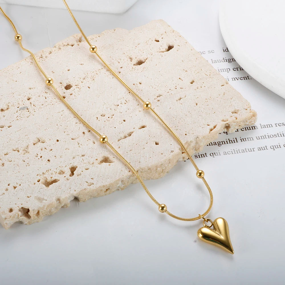 Colar Bolinhas e Coração Banhado em Ouro 18K