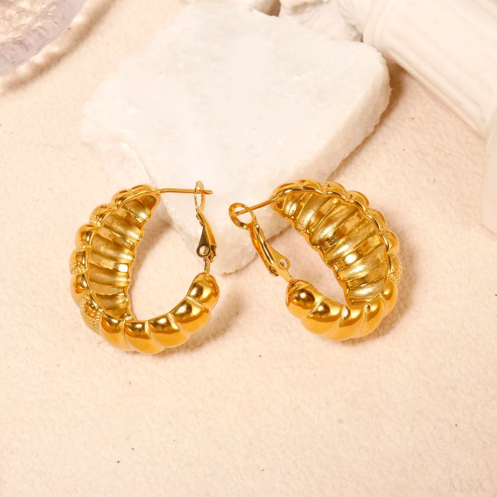 Brinco Croassaint Banhado em Ouro 18K