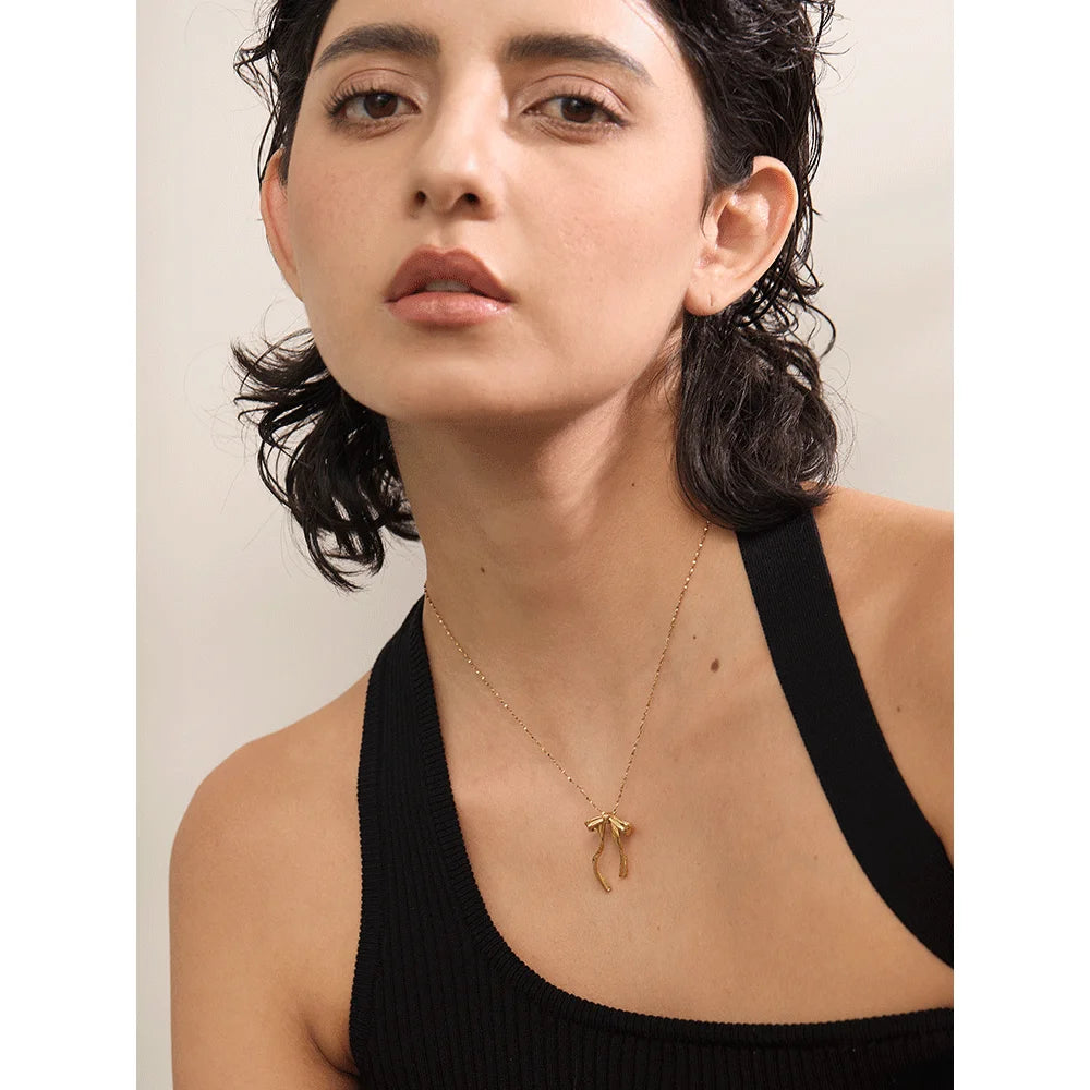 Colar Laço Banhado em Ouro 18K