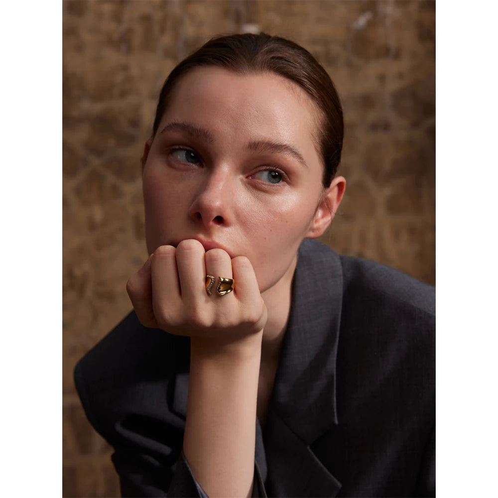 Anel Geométrico Regulável Banhado em Ouro 18K