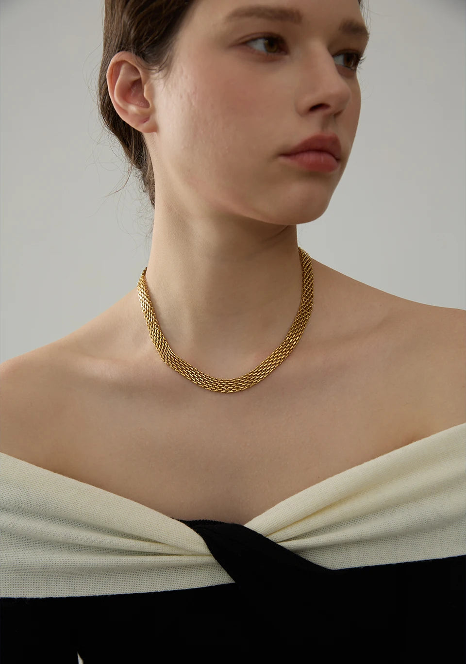 Colar Bella Trançada Banhado em Ouro 18K