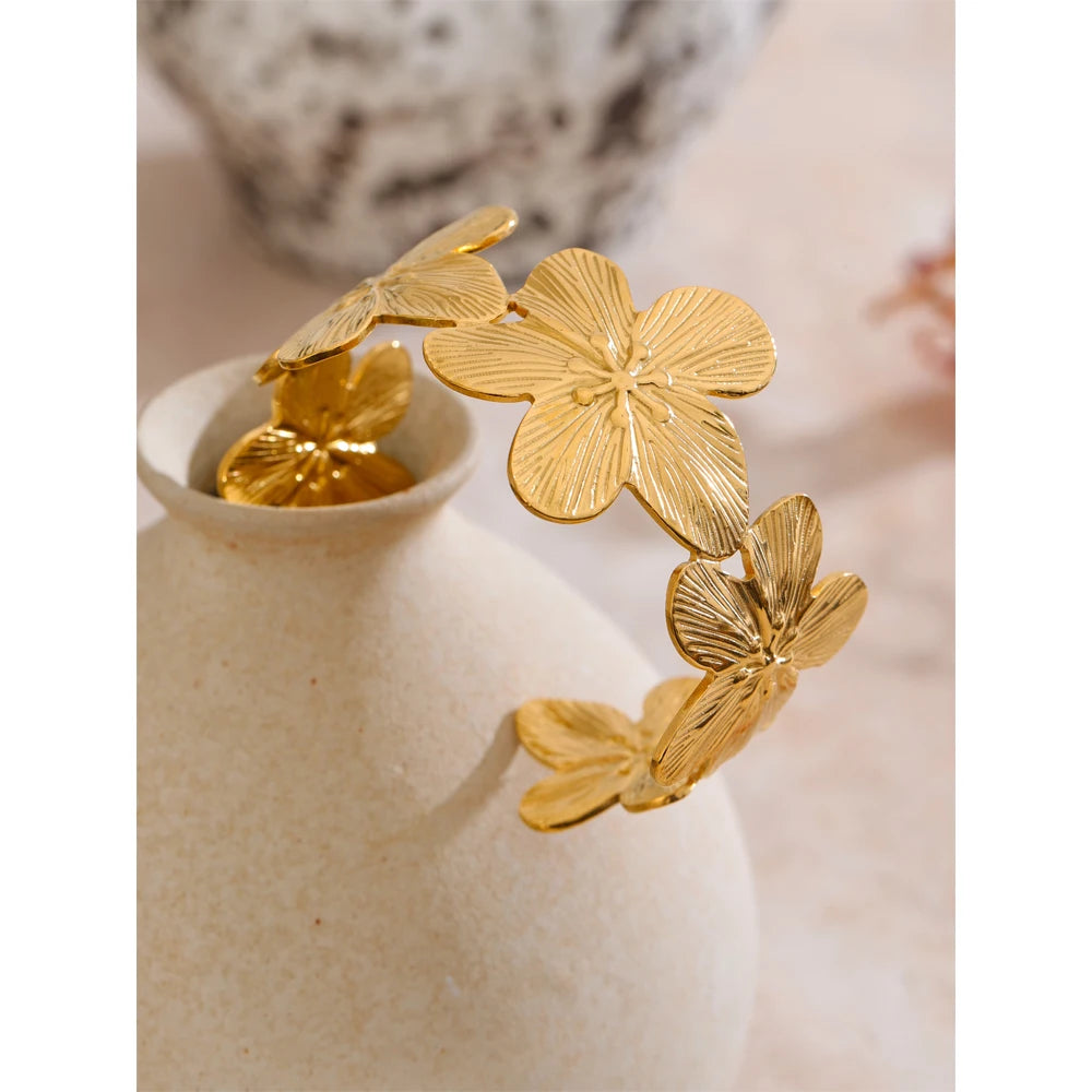 Bracelete Floral Banhado em Ouro 18K