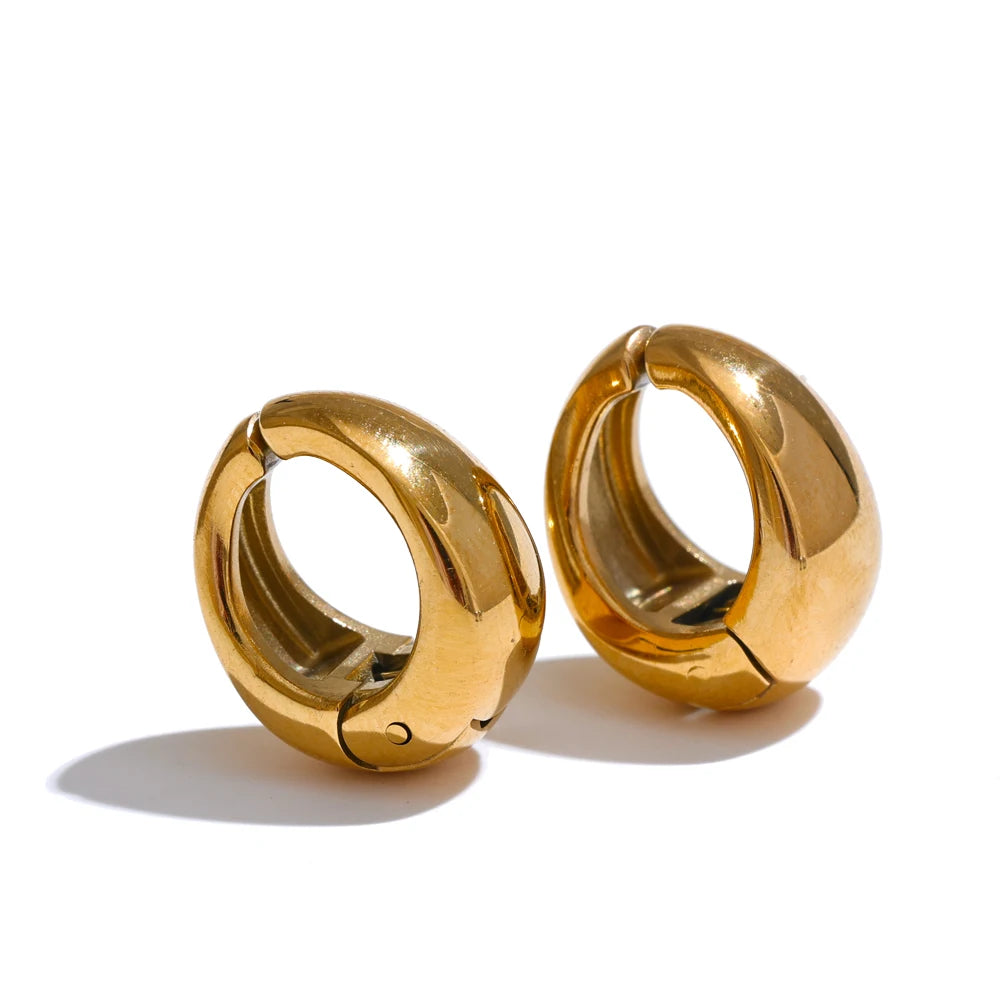 Brinco Clássico Argola Banhado em Ouro 18K