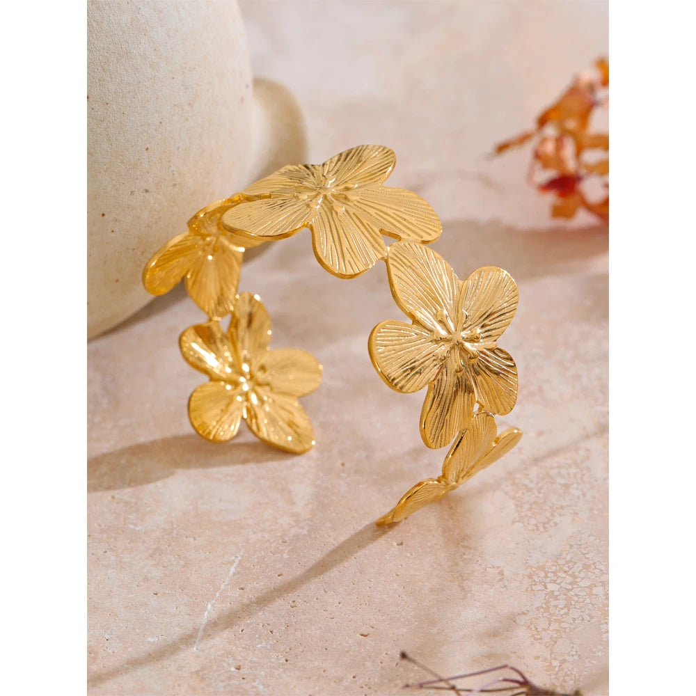 Bracelete Floral Banhado em Ouro 18K