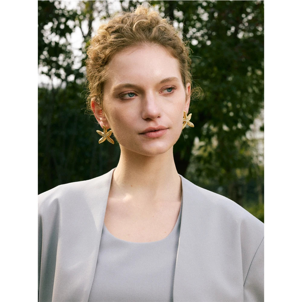 Brinco Estrela Perolada Banhado em Ouro 18K