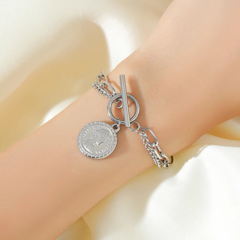 Conjunto Colar e Pulseira Medalha Banhado em Ouro 18K