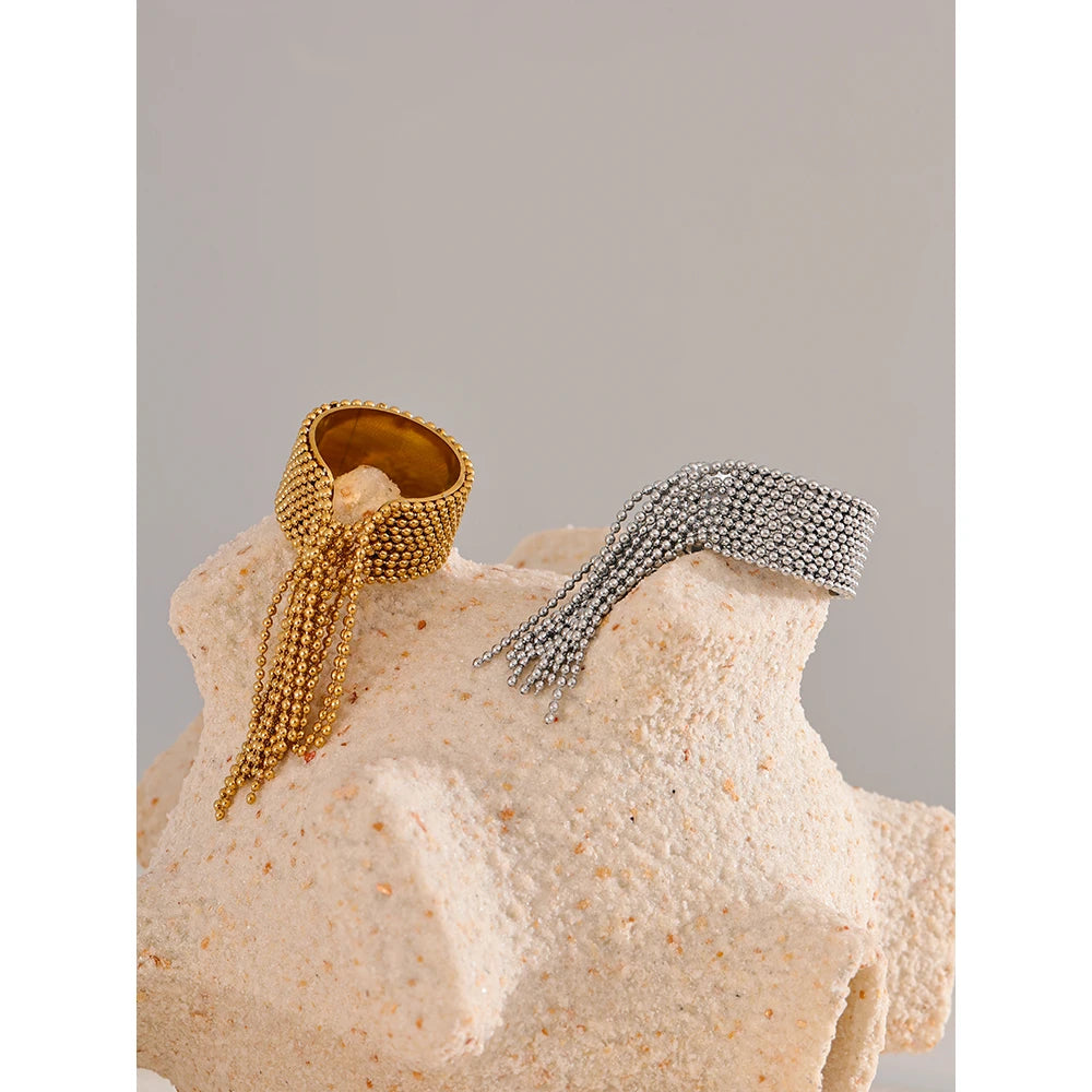 Anel Regulável Franja Bolinhas Banhado em Ouro 18K