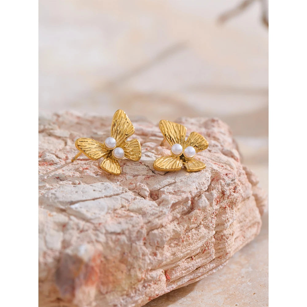 Brinco Pearls Butterfly Banhado em Ouro 18K