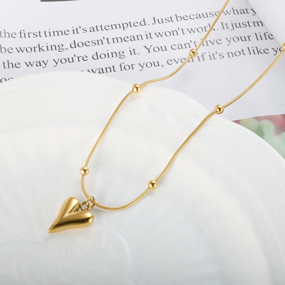 Colar Bolinhas e Coração Banhado em Ouro 18K