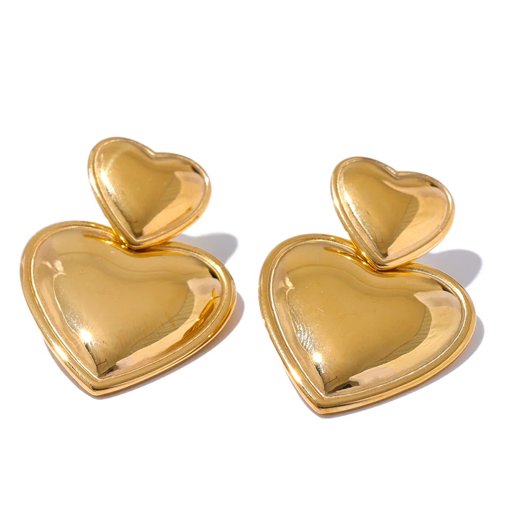 Brinco Dois Corações Banhado em Ouro 18K