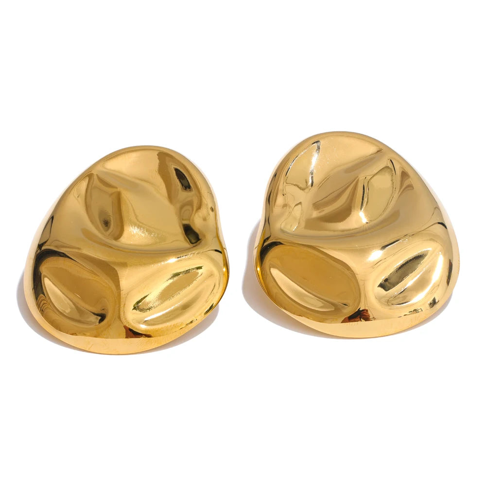 Brinco Escultural Banhado em Ouro 18K