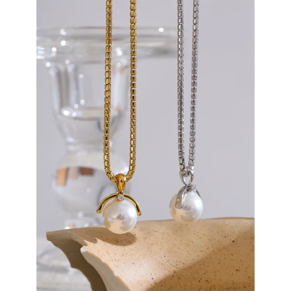 Colar Pingente Pérola Banhado em Ouro 18K