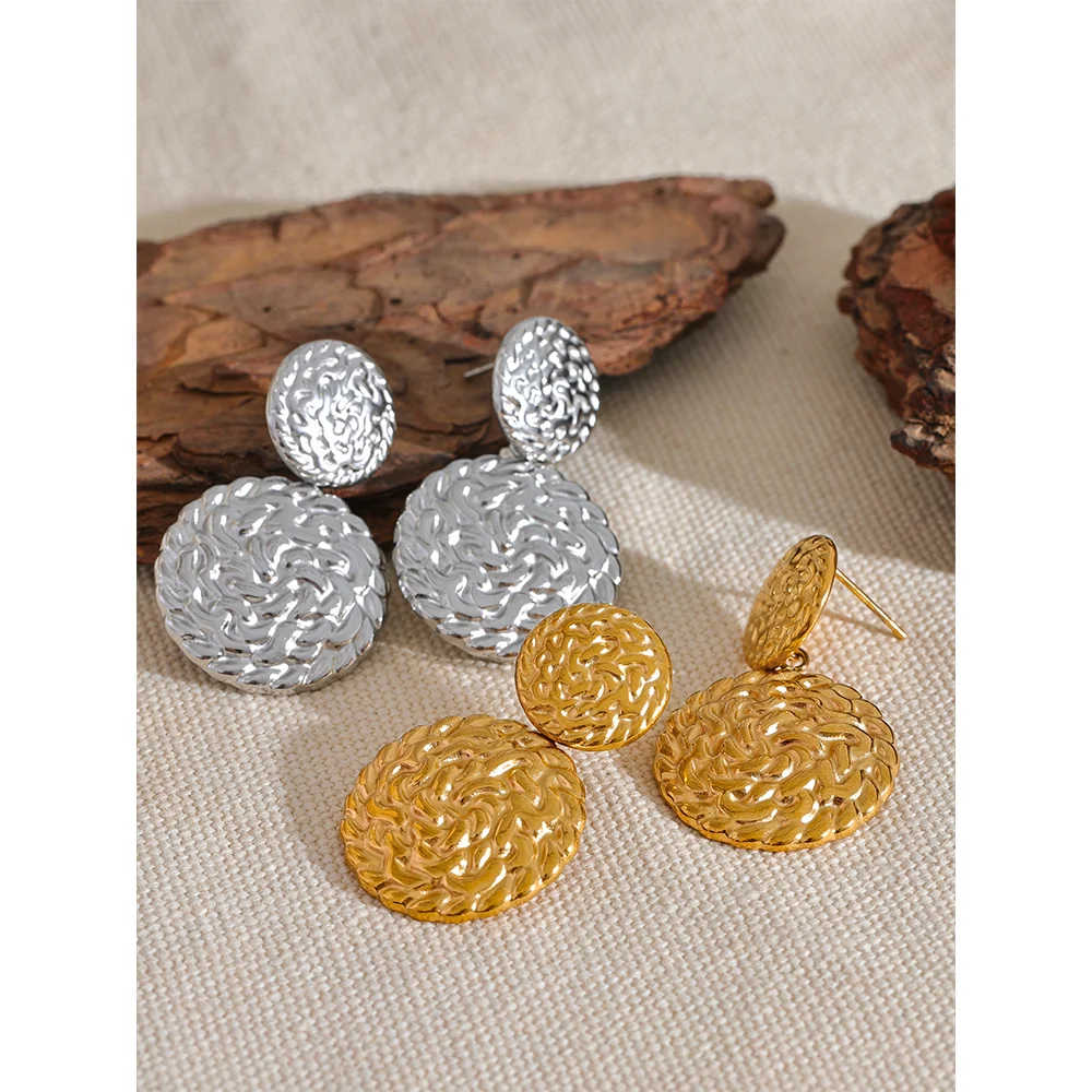 Brinco Lua Cheia Banhado em Ouro 18K