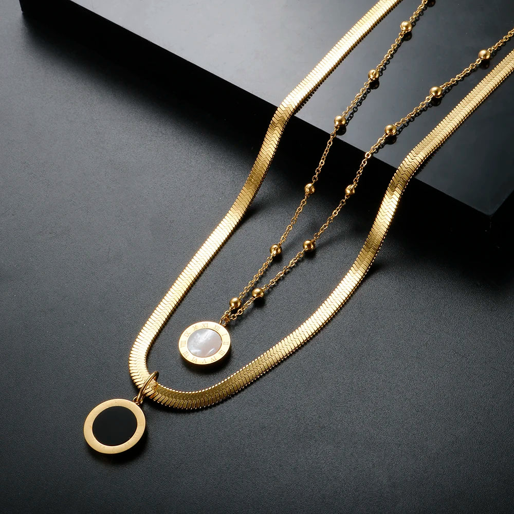 Colar Duplo Cobra Algarismo Romano Banhado em Ouro 18K