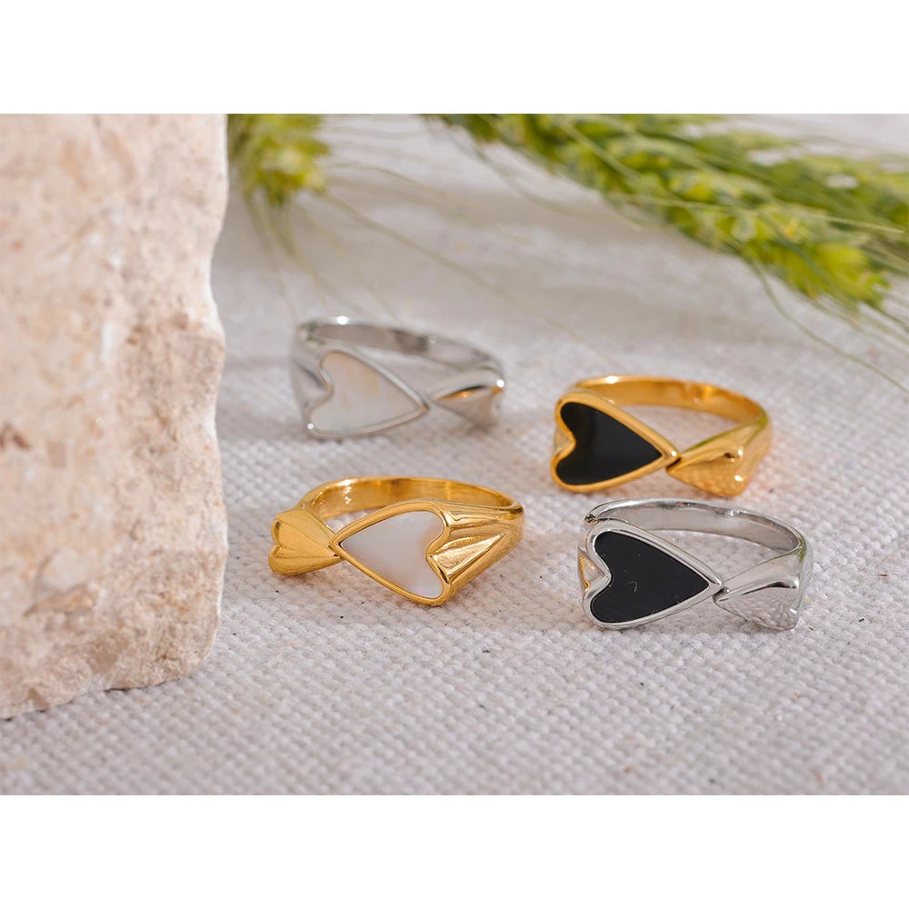 Anel Regulável Coração Black Banhado em Ouro 18K