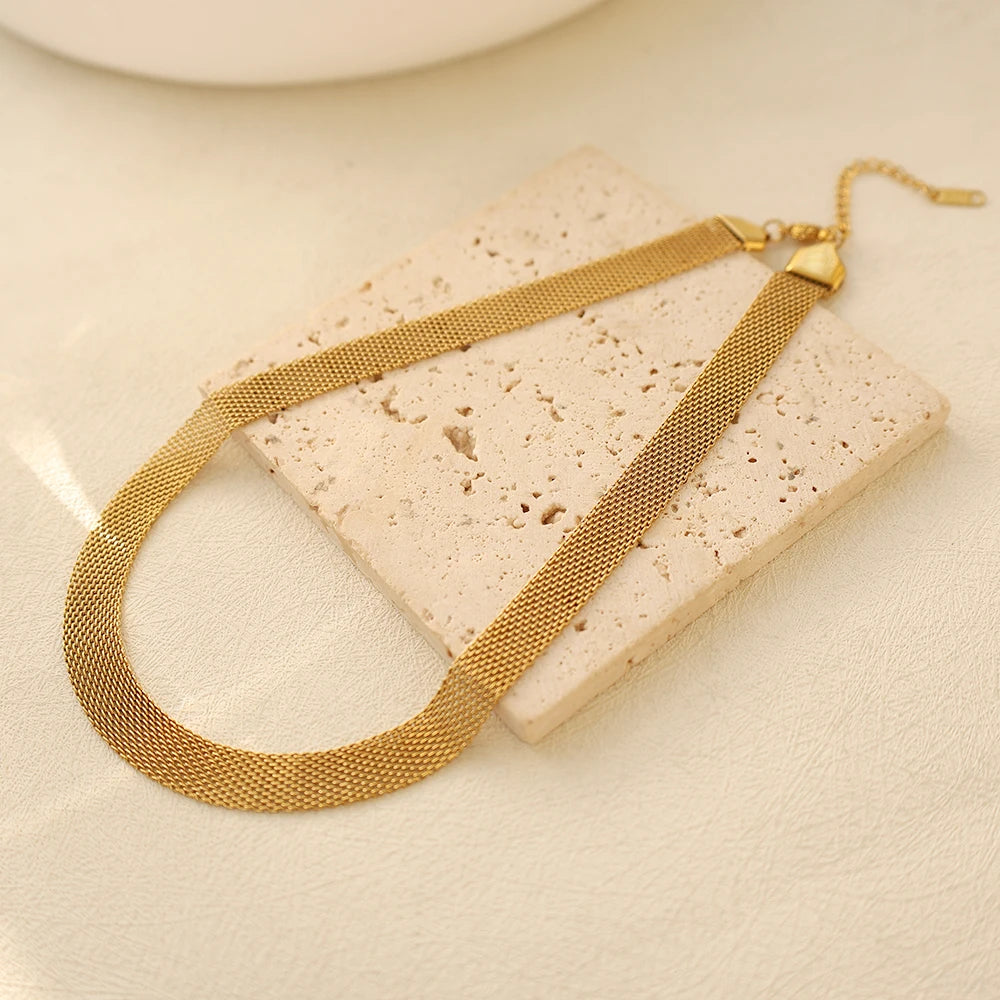 Colar Luxuoso Banhado em Ouro 18K