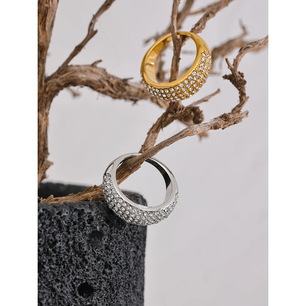 Anel Cúbico Zircônias Banhado em Ouro 18K