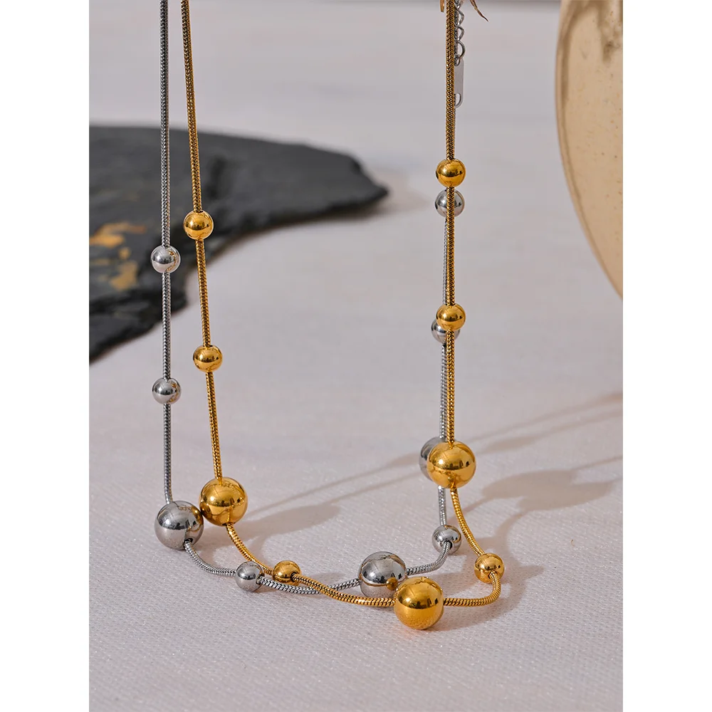 Colar Esferas Separadas Banhado em Ouro 18K