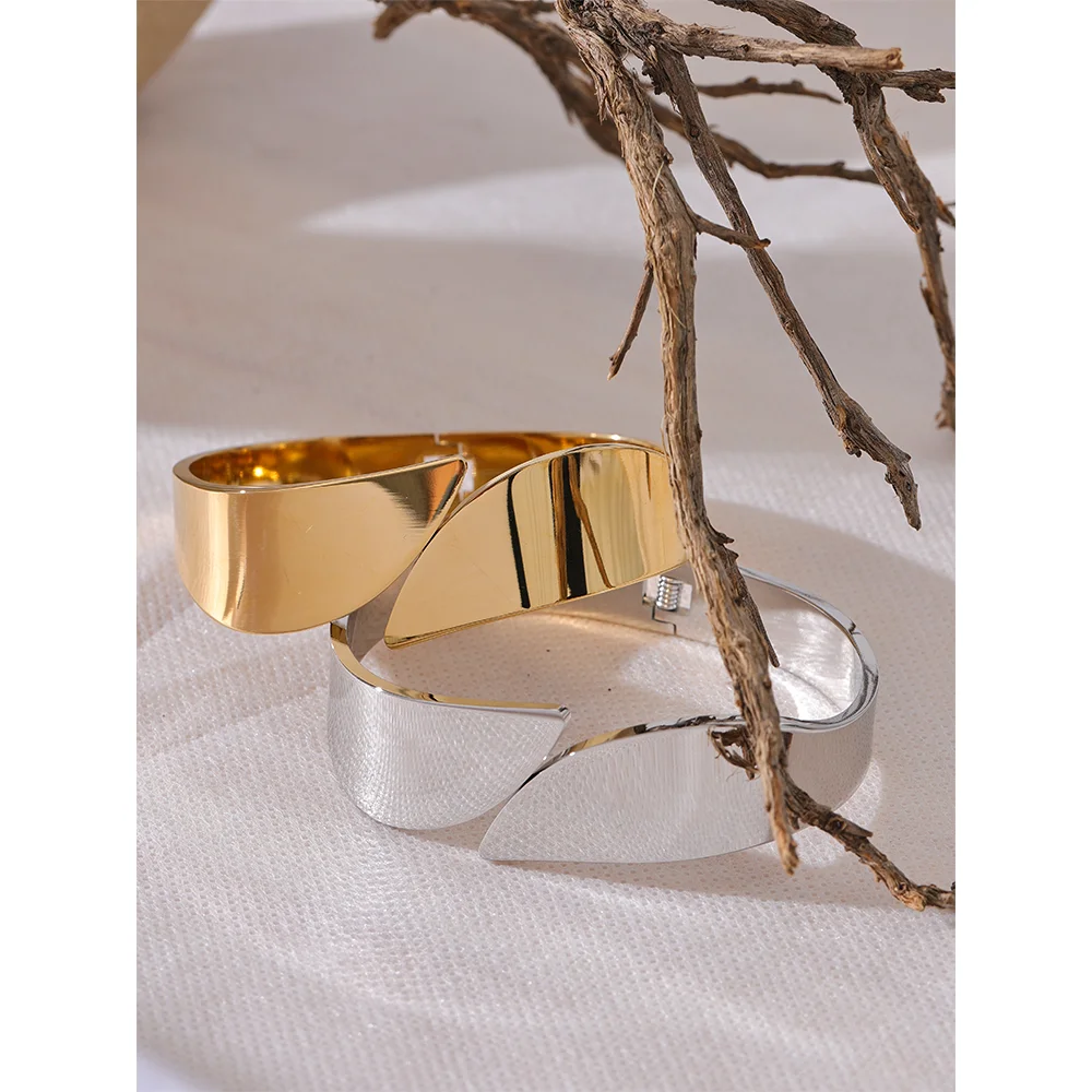Bracelete Folha Banhado em Ouro 18K