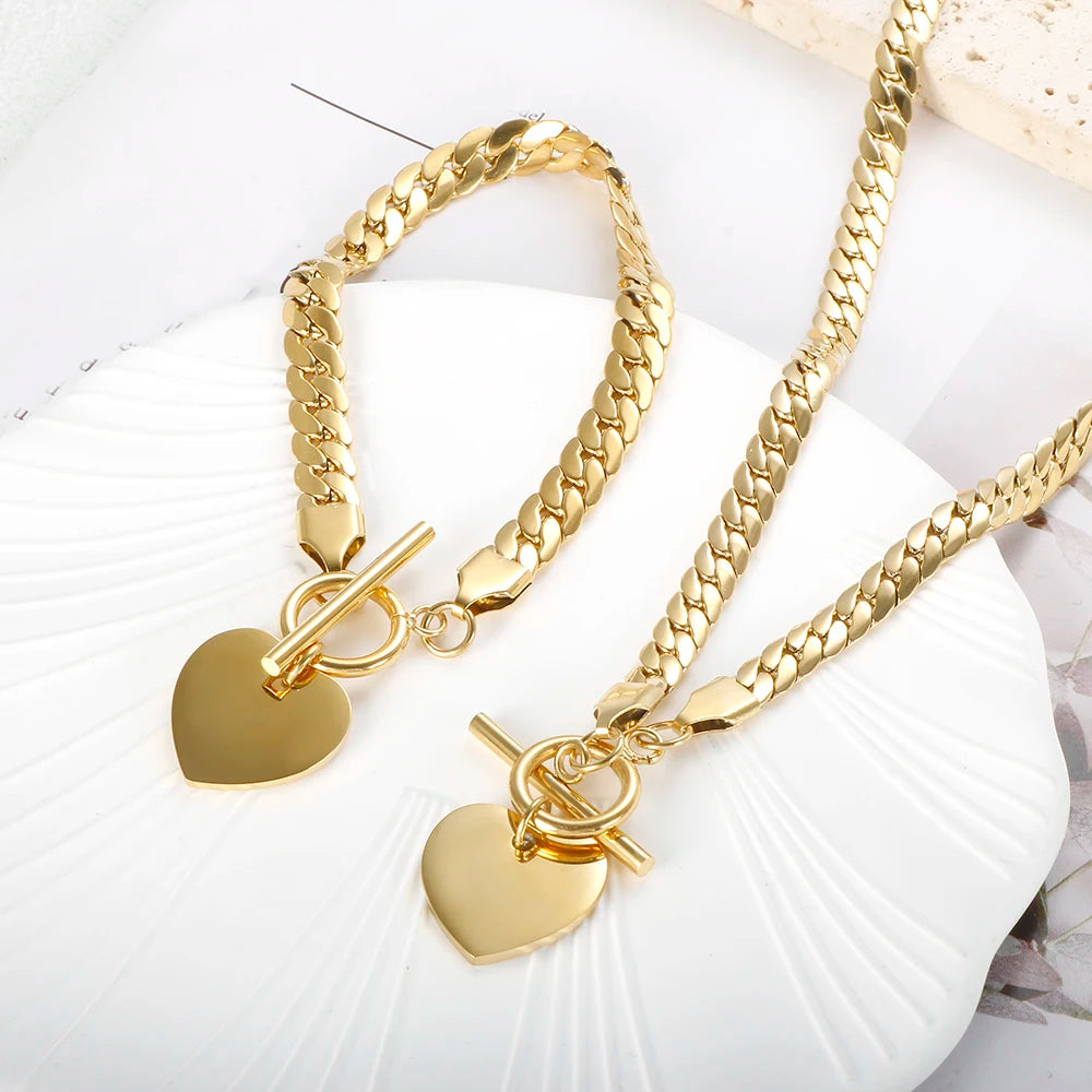 Colar Love Banhado em Ouro 18K