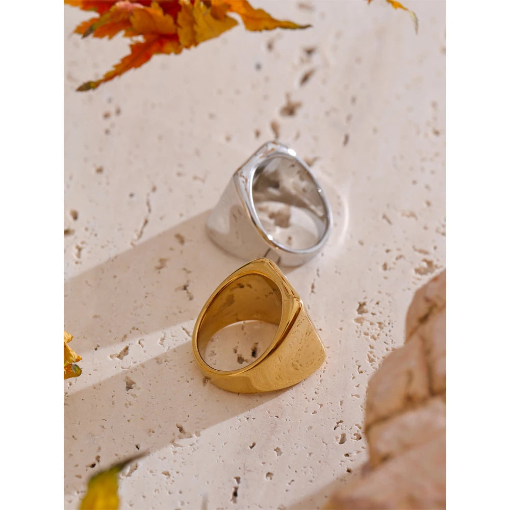 Anel Geométrico Banhado em Ouro 18K
