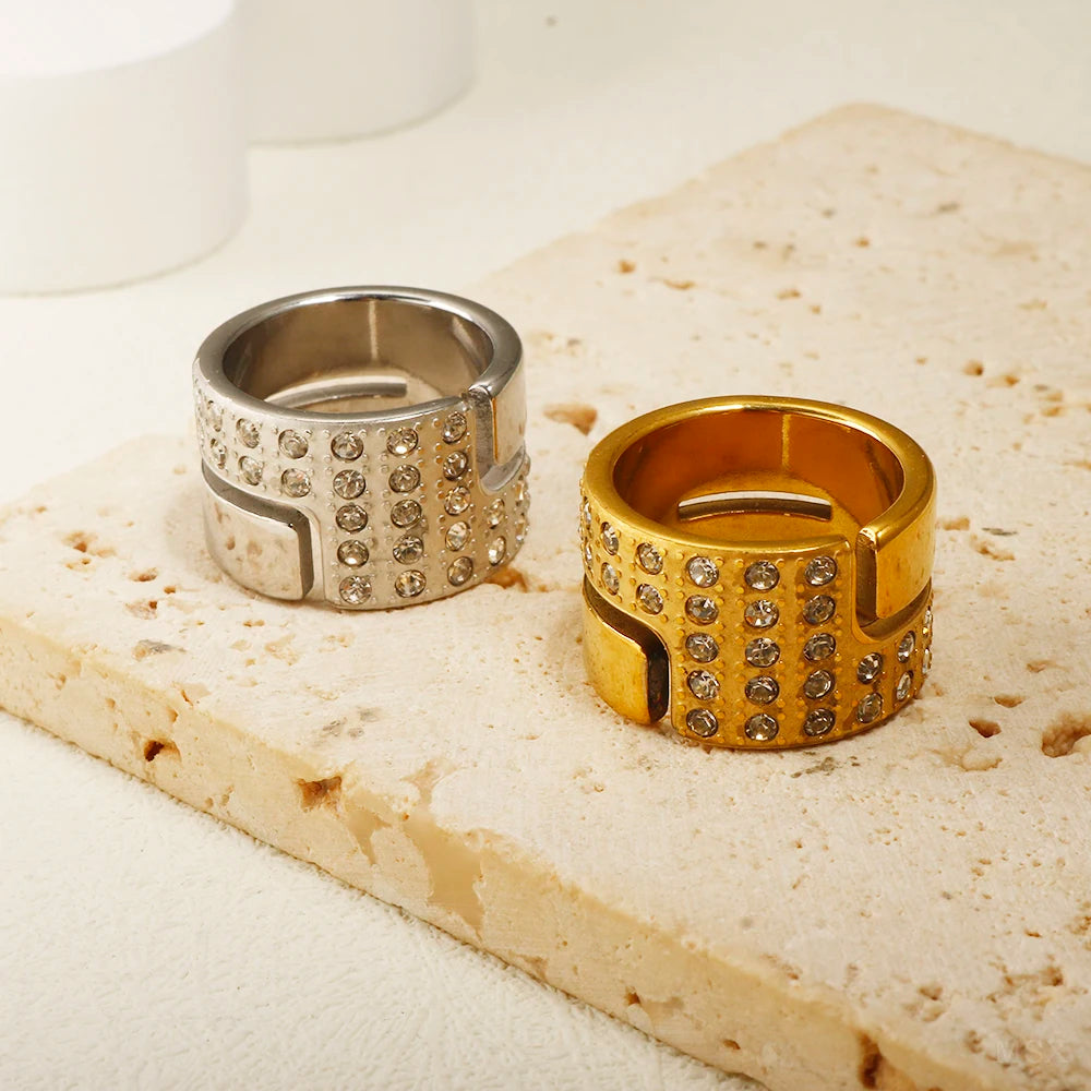 Anel Grazy Zircônias Banhado em Ouro 18K