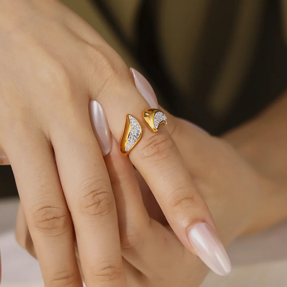 Anel Belle Regulável Zircônias Banhado em Ouro 18K