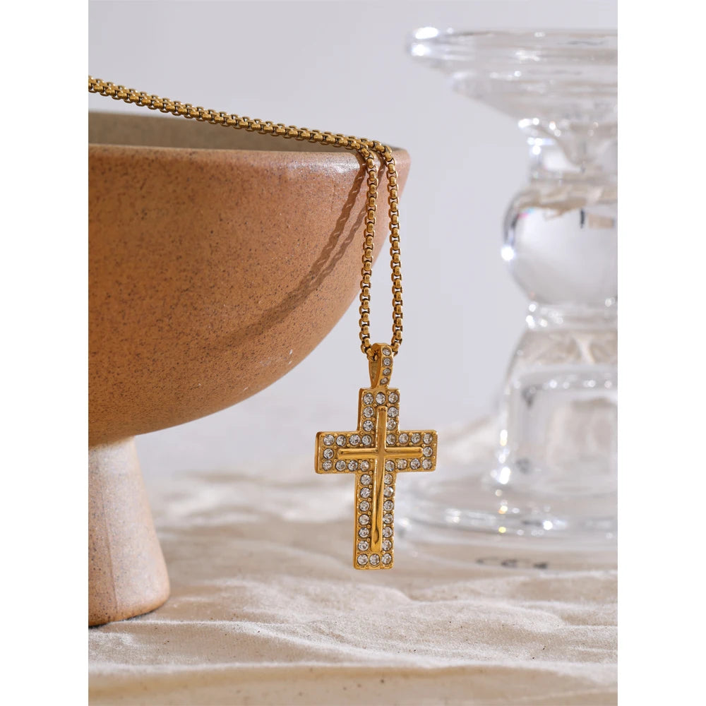 Colar Cruz Zircônia Banhado em Ouro 18K