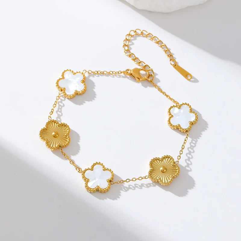 Pulseira Flor Banhado em Ouro 18K
