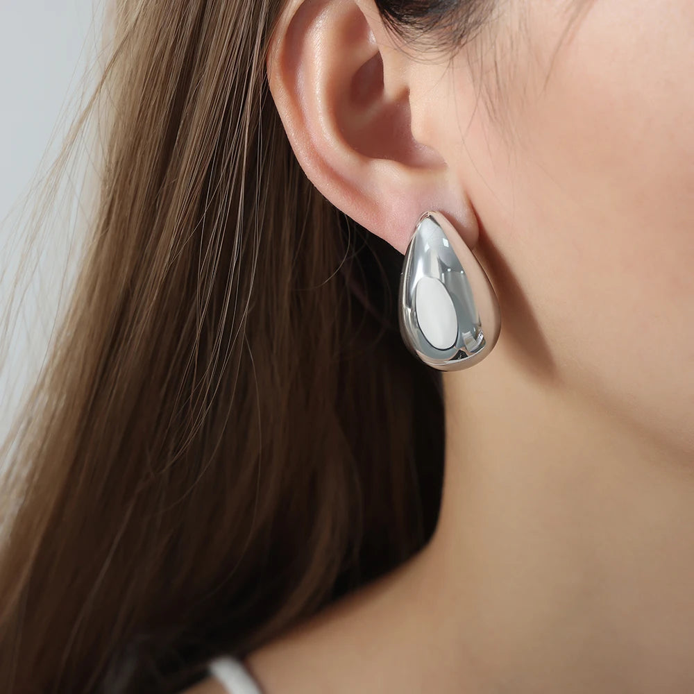 Brinco Gota Banhado em Ouro 18K