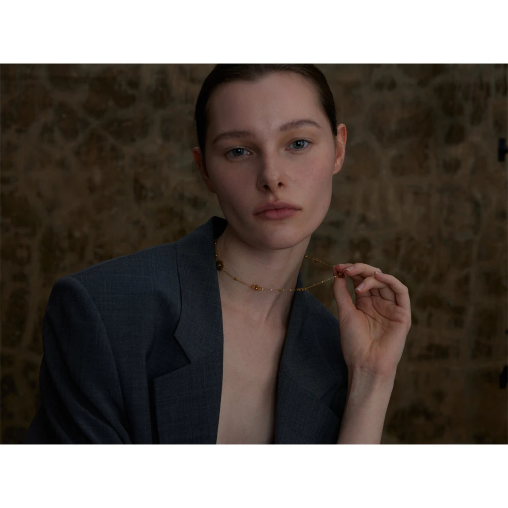 Colar Flower Banhado em Ouro 18K