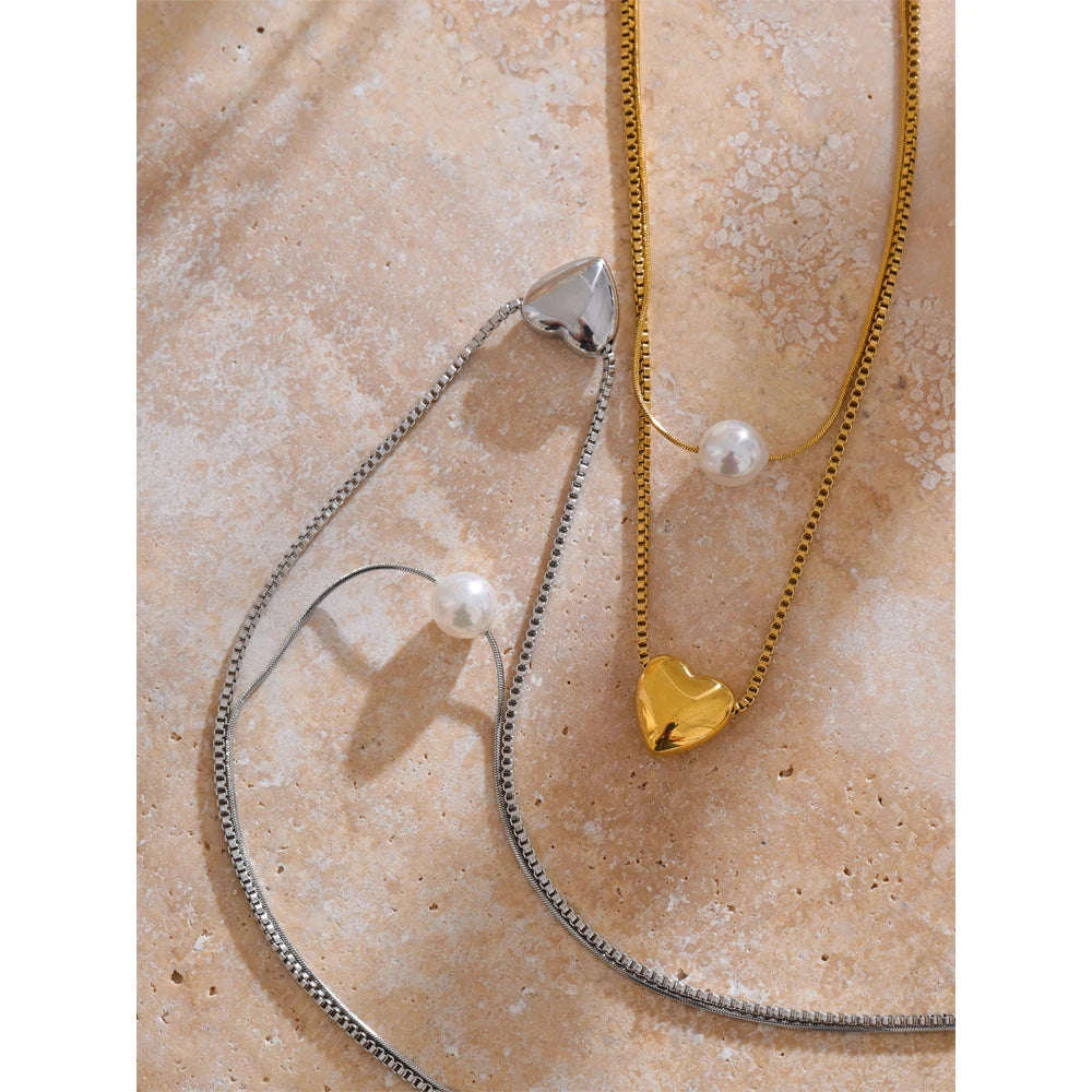 Colar Duplo Pérola e Coração Banhado em Ouro 18K