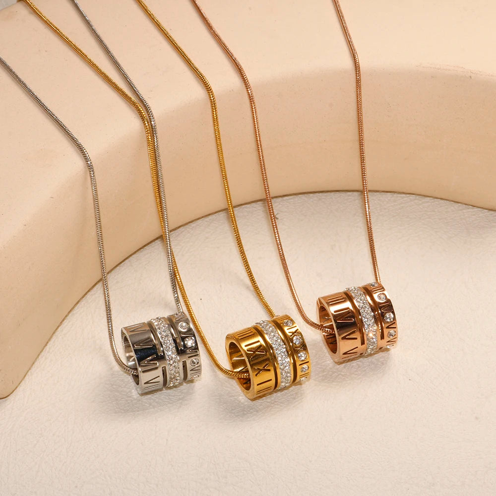 Colar Aro Triplo Algarismo Romano Banhado em Ouro 18K