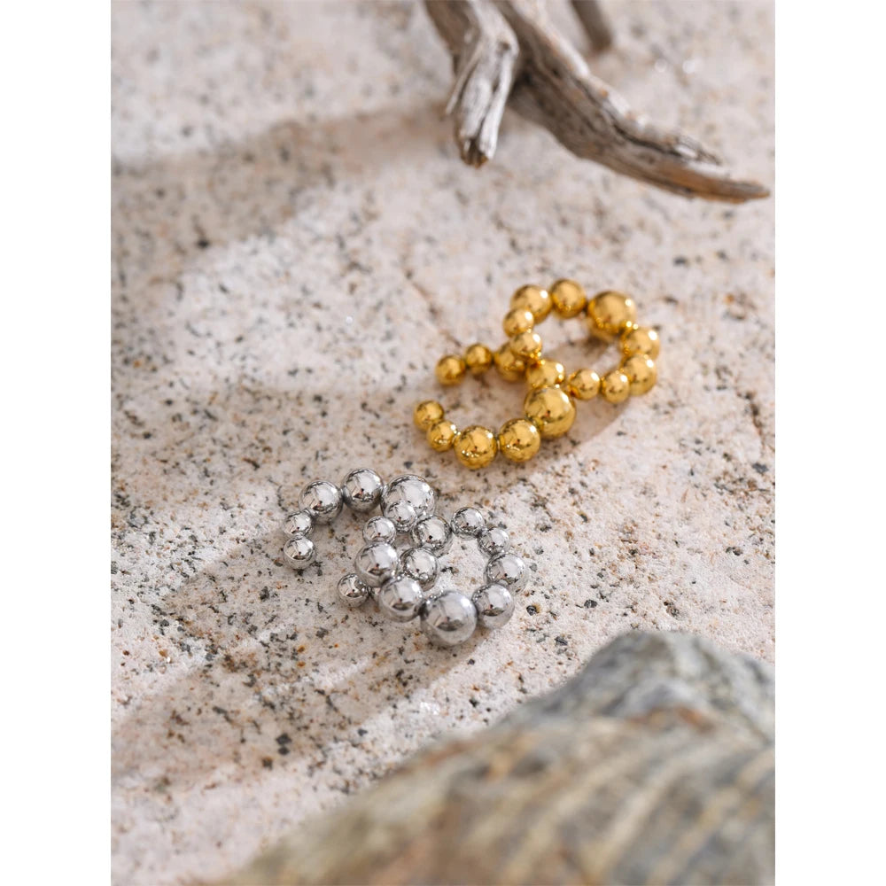 Brinco Piercing Fake Esferas Banhado em Ouro 18K