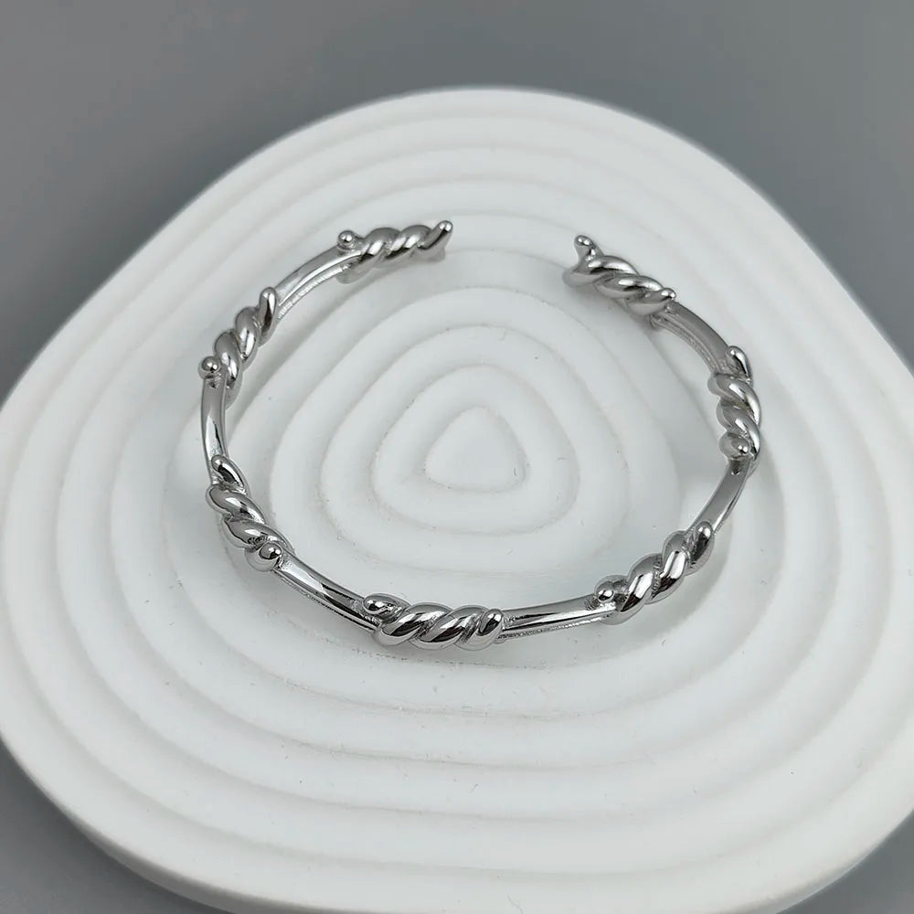 Bracelete Arame Farpado Banhado em Ouro 18K