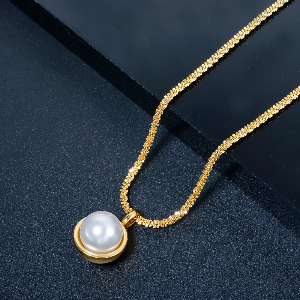 Colar Pérola Banhado em Ouro 18K