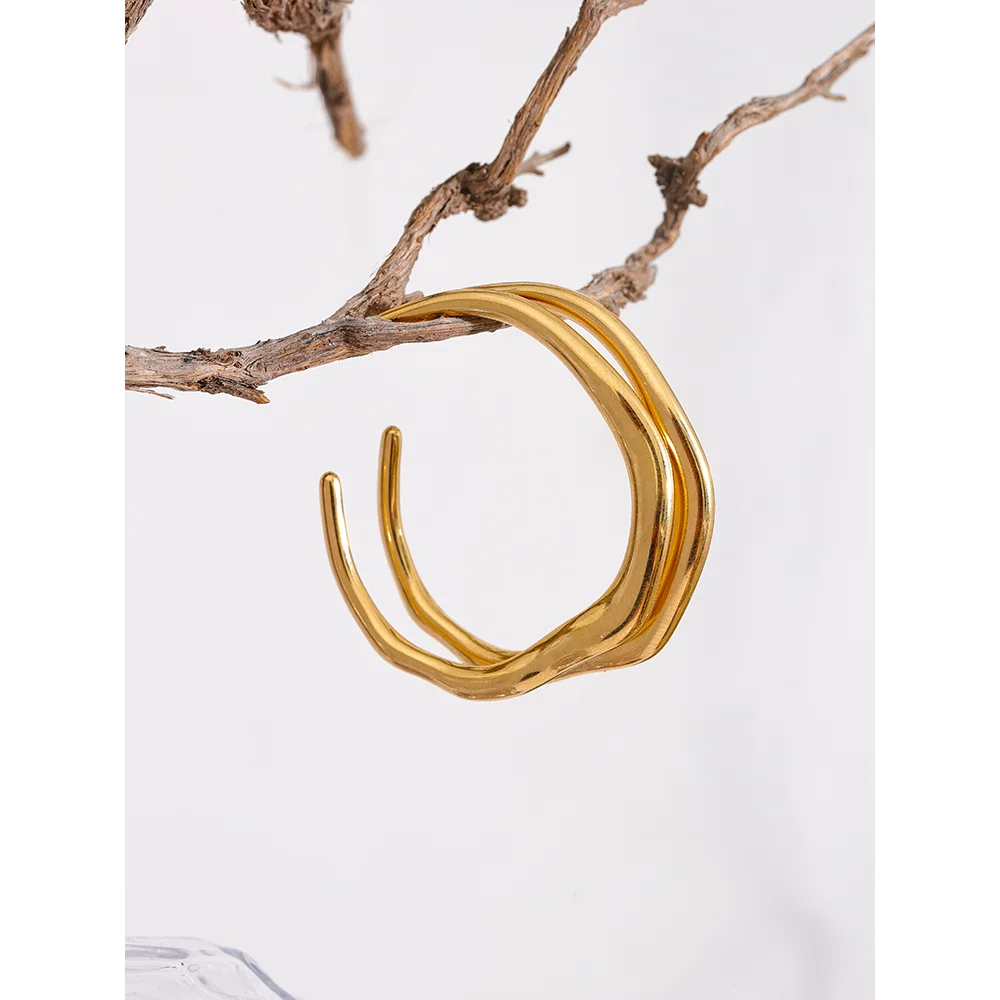 Brinco Minimalist Banhado em Ouro 18K