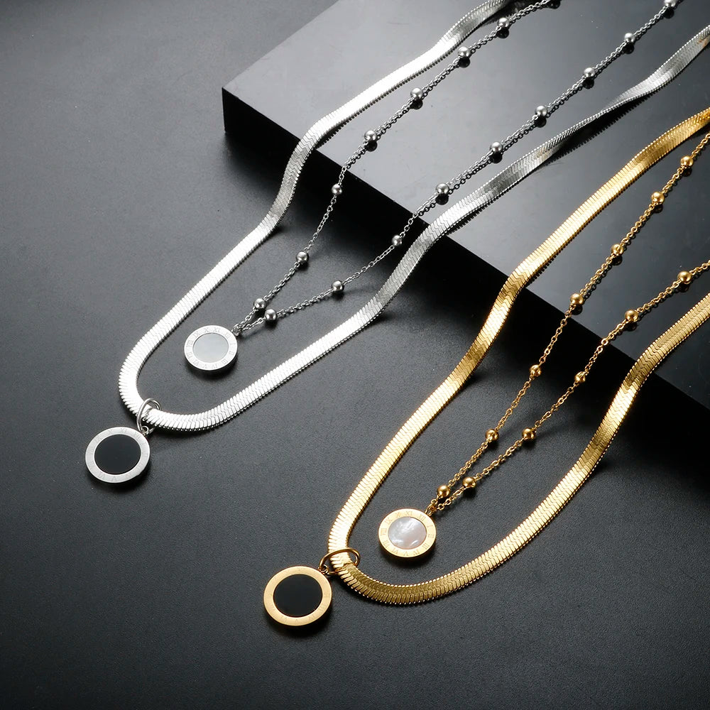 Colar Duplo Cobra Algarismo Romano Banhado em Ouro 18K