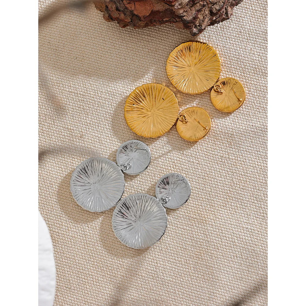 Brinco Lua Cheia Banhado em Ouro 18K