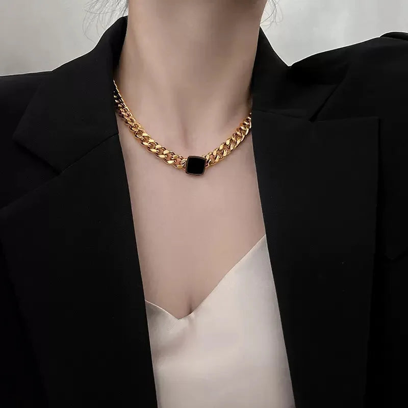 Colar Ônix Banhado em Ouro 18K