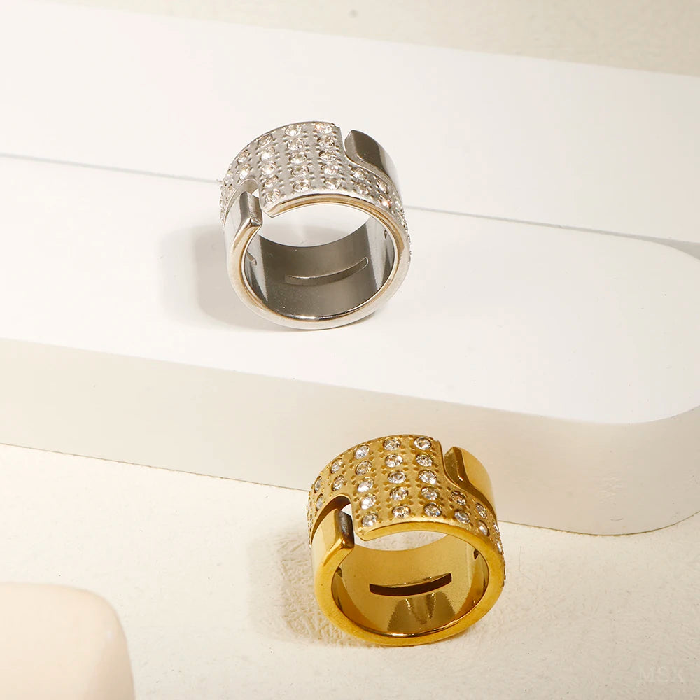 Anel Grazy Zircônias Banhado em Ouro 18K