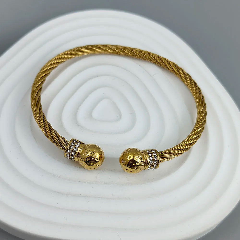 Bracelete Torcido Banhado em Ouro 18K