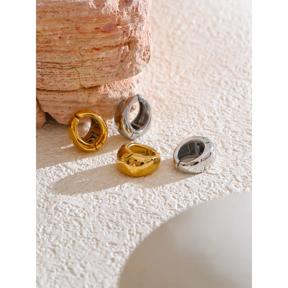 Brinco Clássico Argola Banhado em Ouro 18K